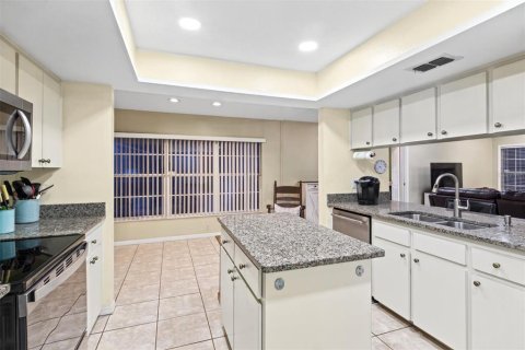 Villa ou maison à vendre à Bartow, Floride: 3 chambres, 207.36 m2 № 2410206 - photo 16