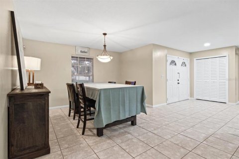 Villa ou maison à vendre à Bartow, Floride: 3 chambres, 207.36 m2 № 2410206 - photo 6