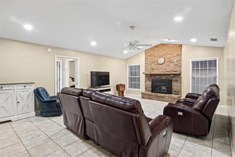 Villa ou maison à vendre à Bartow, Floride: 3 chambres, 207.36 m2 № 2410206 - photo 8