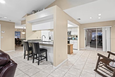 Villa ou maison à vendre à Bartow, Floride: 3 chambres, 207.36 m2 № 2410206 - photo 12