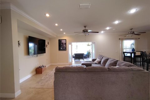 House in Lake Panasoffkee, Florida 3 bedrooms, 160.54 sq.m. № 1829220 - photo 19