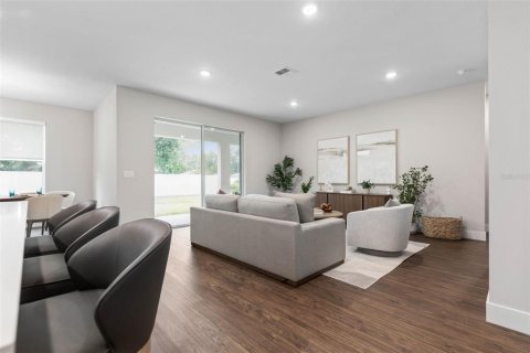 House in Palm Coast, Florida 4 bedrooms, 174.01 sq.m. № 1900663 - photo 12
