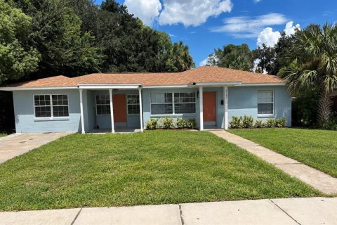 House in Mount Dora, Florida 4 bedrooms, 139.17 sq.m. № 2366605
