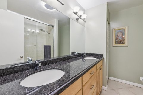 Touwnhouse à vendre à Lake Worth, Floride: 3 chambres, 139.54 m2 № 2343566 - photo 16