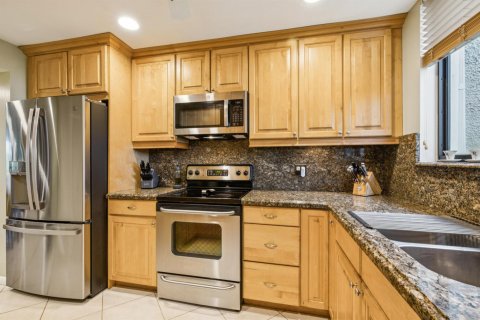 Touwnhouse à vendre à Lake Worth, Floride: 3 chambres, 139.54 m2 № 2343566 - photo 9