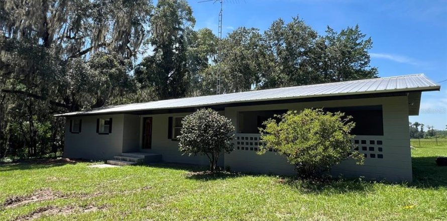 Casa en Alachua, Florida 3 dormitorios, 145.67 m2 № 1918036