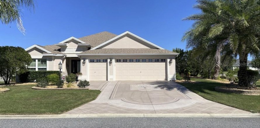 Villa ou maison à The Villages, Floride 3 chambres, 179.3 m2 № 2396465