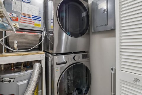 Купить кондоминиум в Коко-Бич, Флорида 7 комнат, 98.29м2, № 2350139 - фото 28