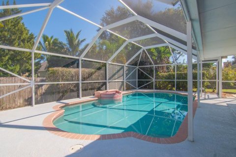 House in Vero Beach, Florida 4 bedrooms, 218.23 sq.m. № 2082813 - photo 29