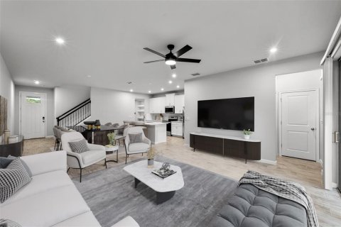 Townhouse in VOLANTI in Lutz, Florida 3 bedrooms, 208.38 sq.m. № 2215704 - photo 3