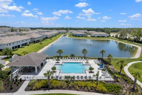 Townhouse in VOLANTI in Lutz, Florida 3 bedrooms, 208.38 sq.m. № 2215704 - photo 27