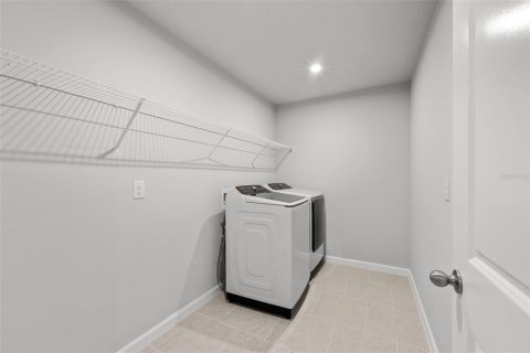 Townhouse in VOLANTI in Lutz, Florida 3 bedrooms, 208.38 sq.m. № 2215704 - photo 22