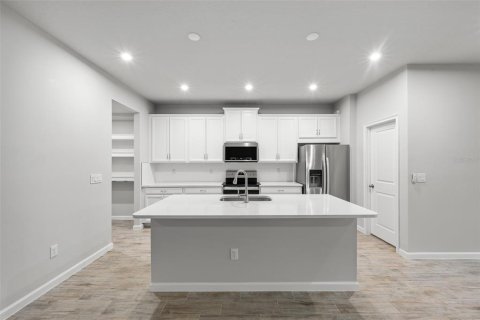 Townhouse in VOLANTI in Lutz, Florida 3 bedrooms, 208.38 sq.m. № 2215704 - photo 4