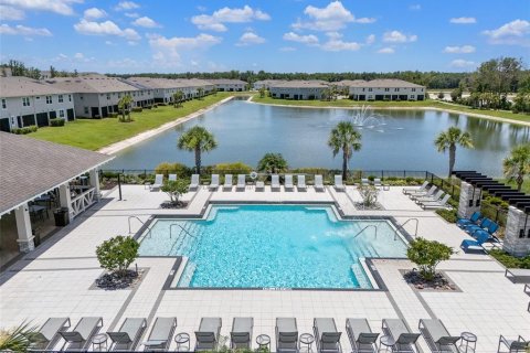 Townhouse in VOLANTI in Lutz, Florida 3 bedrooms, 208.38 sq.m. № 2215704 - photo 25