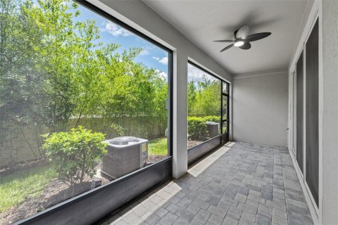 Townhouse in VOLANTI in Lutz, Florida 3 bedrooms, 208.38 sq.m. № 2215704 - photo 24