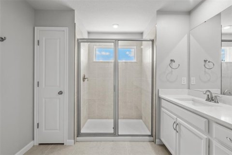 Townhouse in VOLANTI in Lutz, Florida 3 bedrooms, 208.38 sq.m. № 2215704 - photo 13