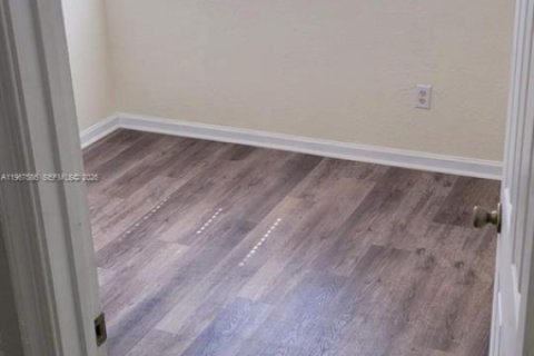 Townhouse in Homestead, Florida 3 bedrooms, 132.2 sq.m. № 2029512 - photo 18