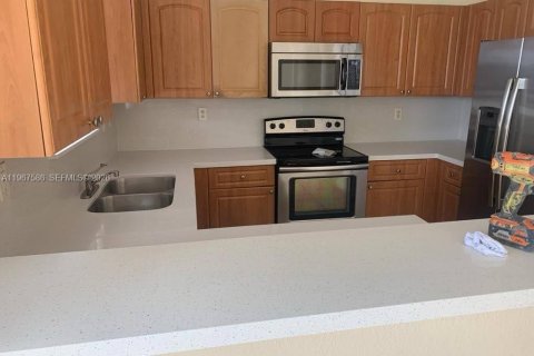 Townhouse in Homestead, Florida 3 bedrooms, 132.2 sq.m. № 2029512 - photo 6