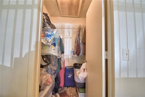Duplex in Lakeland, Florida 2 bedrooms, 106.84 sq.m. № 1874064 - photo 16