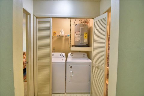 Duplex in Lakeland, Florida 2 bedrooms, 106.84 sq.m. № 1874064 - photo 9