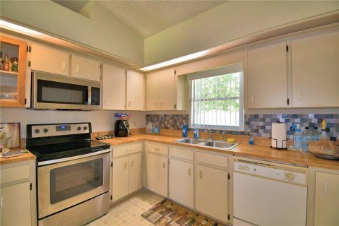 Duplex in Lakeland, Florida 2 bedrooms, 106.84 sq.m. № 1874064 - photo 6