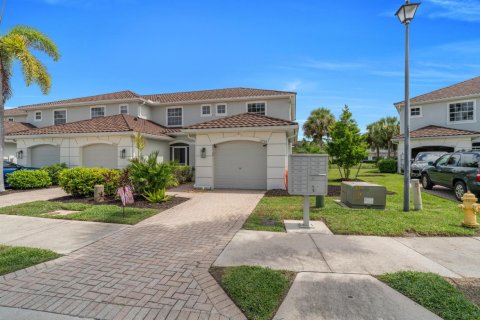 Touwnhouse à Lehigh Acres, Floride 2 chambres, 111.95 m2 № 2390118
