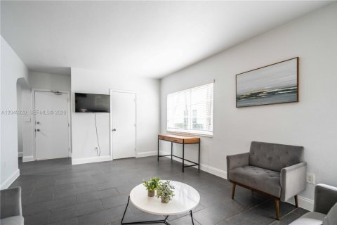 Apartment in Miami Beach, Florida 1 bedroom, 60.39 sq.m. № 2086348 - photo 6
