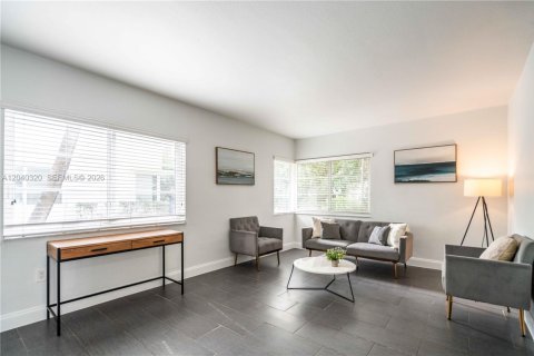 Apartment in Miami Beach, Florida 1 bedroom, 60.39 sq.m. № 2086348 - photo 3