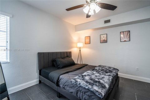 Apartment in Miami Beach, Florida 1 bedroom, 60.39 sq.m. № 2086348 - photo 13