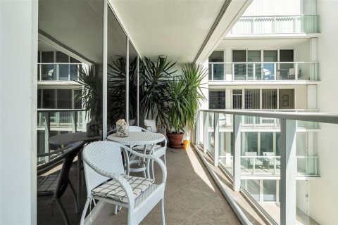 Condominio en venta en Fort Lauderdale, Florida, 1 dormitorio, 122.63 m2 № 2084490 - foto 23