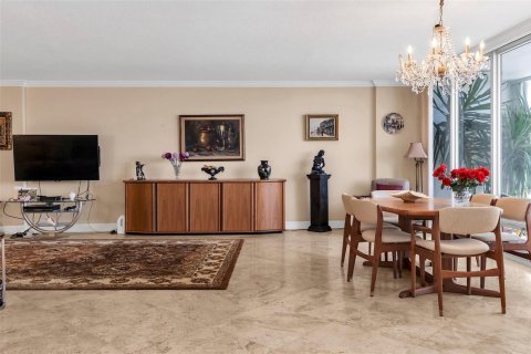 Condominio en venta en Fort Lauderdale, Florida, 1 dormitorio, 122.63 m2 № 2084490 - foto 6