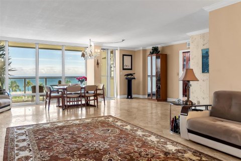 Condominio en venta en Fort Lauderdale, Florida, 1 dormitorio, 122.63 m2 № 2084490 - foto 13