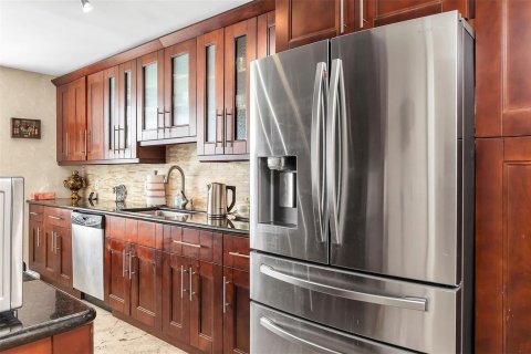 Condominio en venta en Fort Lauderdale, Florida, 1 dormitorio, 122.63 m2 № 2084490 - foto 15