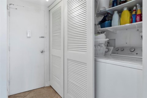 Condominio en venta en Fort Lauderdale, Florida, 1 dormitorio, 122.63 m2 № 2084490 - foto 21