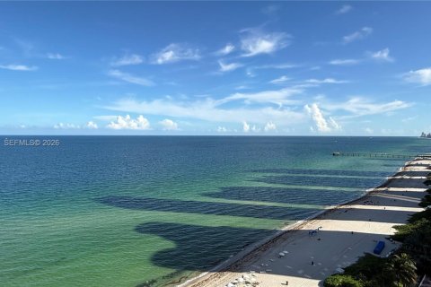 Condo in Sunny Isles Beach, Florida, 2 bedrooms № 2004510 - photo 26