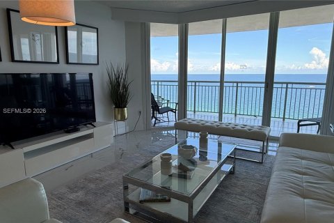 Condo in Sunny Isles Beach, Florida, 2 bedrooms № 2004510 - photo 16