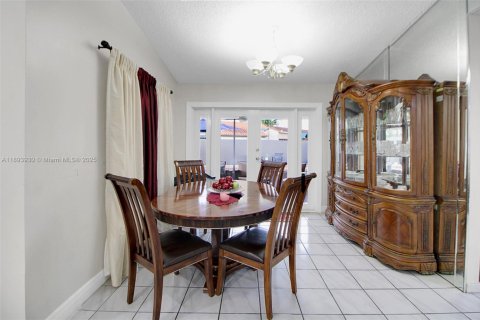 Купить виллу или дом в Майами, Флорида 3 спальни, 182.46м2, № 1947384 - фото 8