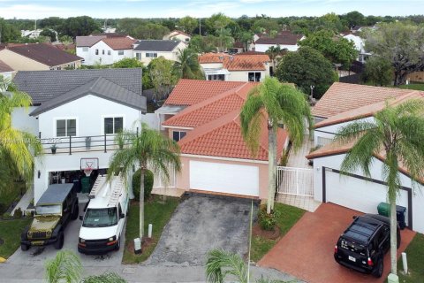 Купить виллу или дом в Майами, Флорида 3 спальни, 182.46м2, № 1947384 - фото 29