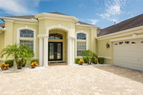 Casa en venta en Spring Hill, Florida, 4 dormitorios, 299.98 m2 № 1808319 - foto 2