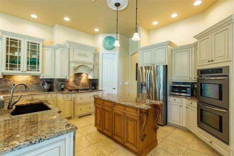 Casa en venta en Spring Hill, Florida, 4 dormitorios, 299.98 m2 № 1808319 - foto 3