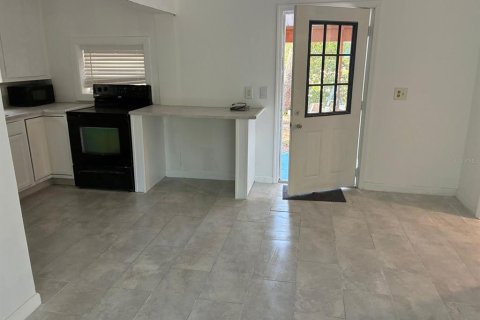 Casa en venta en Pomona Park, Florida, 2 dormitorios, 78.97 m2 № 1761108 - foto 2