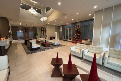 Condo in Doral, Florida, 2 bedrooms  № 2076816