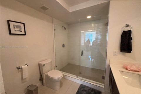 Condo in Doral, Florida, 2 bedrooms  № 2076816 - photo 10
