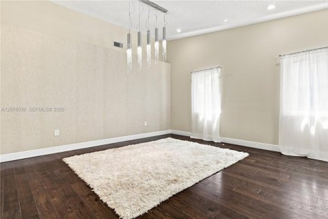 House in Cutler Bay, Florida 4 bedrooms, 195.75 sq.m. № 2320481 - photo 21