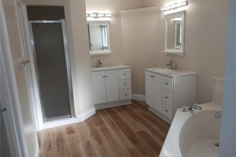 Casa en venta en Apopka, Florida, 5 dormitorios, 170.57 m2 № 1762236 - foto 20