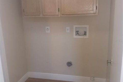 Casa en venta en Apopka, Florida, 5 dormitorios, 170.57 m2 № 1762236 - foto 18