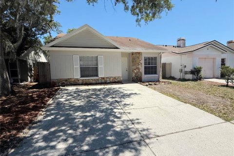 House in Plant City, Florida 3 bedrooms, 114.27 sq.m. № 2094195