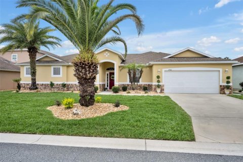 Villa ou maison à vendre à Oxford, Floride: 3 chambres, 236.62 m2 № 2127012 - photo 2