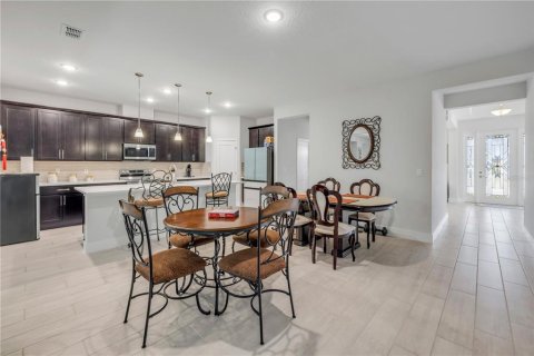 Villa ou maison à vendre à Ormond Beach, Floride: 4 chambres, 245.35 m2 № 2214327 - photo 9