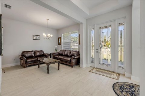 Villa ou maison à vendre à Ormond Beach, Floride: 4 chambres, 245.35 m2 № 2214327 - photo 5
